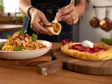 Dossiers: Menu végétarien, 23 mai : chaussons d'échalotes au curry, riz thaï au lait de coco et tarte à la rhubarbe