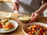 Dossiers: Menu sans gluten, 9 juin : mille-feuille de saumon, une chakchouka colorée et un fondant citron