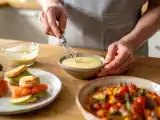 Dossiers: Menu sans gluten, 9 juin : mille-feuille de saumon, une chakchouka colorée et un fondant citron