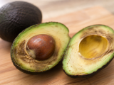 Dossiers: Avocat brun à l’intérieur : est‑ce encore comestible ? Et pourquoi la réponse vous rassurera