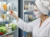 Dossiers: Peu de personnes le font, pourtant certains soins du visage adorent le réfrigérateur