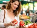Dossiers: Vos tomates mûrissent trop vite? Voici le geste à faire dès le retour des courses
