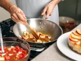 Dossiers: Menu du jour, 12 juillet : gaspacho léger, des crevettes savoureuses et un cheesecake aux pommes