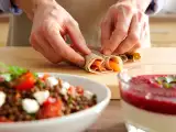 Dossiers: Menu sans gluten, 11 juillet : roulés de sarrasin au saumon, salade de lentilles et panna cotta à la vanille