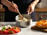 Dossiers: Menu végétarien, 4 juillet : une escapade italienne avec caprese, pâtes crémeuses et tartelettes d'abricots