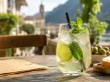 Dossiers: Hugo Spritz : le cocktail frais et floral qui pourrait bien voler la vedette à l’Aperol cet été