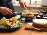 Dossiers: Menu du jour, 19 août : tortilla bowls, pâtes au saumon et gâteau à la ricotta