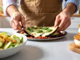 Dossiers: Menu du jour, 23 août : une salade croustillante, des aubergines parmigiana et des sandwichs glacés au speculoos