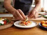 Dossiers: Menu du jour, 20 août : tacos asiatiques, gyros au halloumi et clafoutis aux abricots