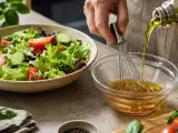 Dossiers: Le bon ordre pour assaisonner une salade sans la noyer ni la ramollir