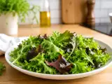 Dossiers: Alerte mesclun Carrefour vendu partout en France: salmonelles détectées, rappel en cours et gestes essentiels à connaître
