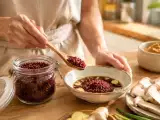 Dossiers: Après le miso, découvrez le koji rouge, l’ingrédient fermenté qui colore les plats