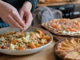 Dossiers: Menu végétarien, 1 septembre : salade de butternut, une pizza nordique et une délicieuse tourte aux pommes