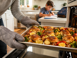 Dossiers: Soir d’école : 12 idées de dîners au four quand on n’a pas envie de sortir trois casseroles