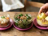 Dossiers: Menu végétarien, 15 octobre : terrine végétale aux champignons et carottes, quiche épinard chèvre pignons de pin, fondant aux pommes sans beurre et sans farine