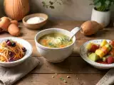 Dossiers: Menu végétarien, 18 octobre : carottes et fenouil râpés, soupe de poireaux, courge butternut et potimarron, brochettes de fruits