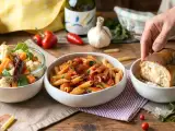 Dossiers: Menu végétarien, 17 octobre : une explosion de saveurs avec des penne all'arrabbiata et un dessert polynésien