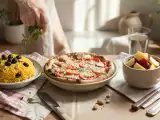 Dossiers: Menu végétarien, 23 octobre : riz curcuma aux raisins et noix de cajou, pizza végétarienne, compote pommes et poires au sirop d'agave