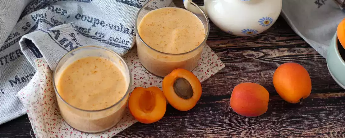 Mousse à l'abricot super facile à faire, sans cuisson et avec peu d'ingrédients!