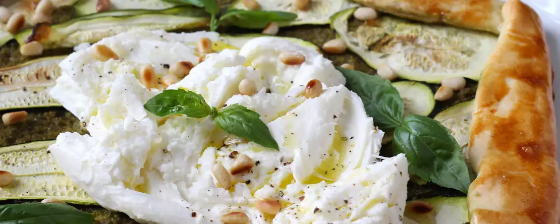 Tarte pesto et courgette : la recette facile qui sent bon l’été !