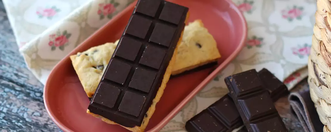 Tablettes cookies au chocolat, moelleuses et croquantes à la fois