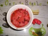 Recette Crumble rose aux pralines (rhubarbe et framboises)