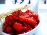 Recette Caviar de poivron aux noix et tuile au parmesan et sésame noir