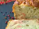 Recette Cake saumon, feta, courgette & baies roses