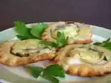 Recette Tartelettes apéritives fourme d'ambert et pâte de coing