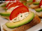 Recette Tartine d'avocat mousse de crabe et tomate