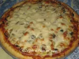 Recette Pizza aux poivrons grillés, aux artichauts et au prosciutto