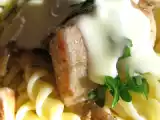 Recette Pâtes au poulet, champignons et sauce à la tomme de savoie