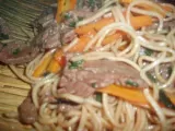 Recette Nouilles sauté au boeuf, carottes et basilic thaï