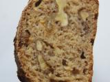 Recette Gâteau semi complet à la purée de coings, cannelle, muscade, gingembre, noix et raisins
