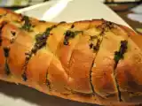 Recette Pain grillé au beurre à l'ail et aux herbes
