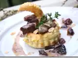 Recette Croustade de caille aux cranberries et pruneaux, sauce au porto