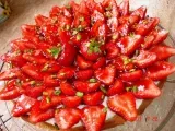 Recette Tarte sablée aux fraises et à la crème de rhubarbe