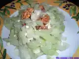 Recette Salade de chou blanc aux noix et au roquefort