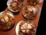 Recette Verrines panna cotta, compotée de pommes et streusel aux noix du