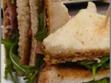 Recette Club-sandwich au jambon sec et à la roquette