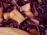 Recette Salade de chou rouge aux pommes et aux lardons