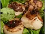 Recette Noix de saint jacques sautées au porto sur lit de mâche