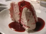 Recette Gâteau meringué glacé au coulis de fruits rouges