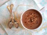 Recette Chocolat chaud au lait de coco, lait d'avoine & noix de pécan { vegan }