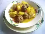 Recette Boulettes de kefta à la sauce tomate et pommes de terre au cumin