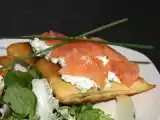 Recette Feuilletés au saumon, pomme verte, concombre & ciboulette
