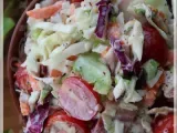 Recette Salade de chou crémeuse au bacon et aux tomates cerises