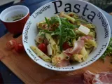Recette Salade de pennes au jambon cru, roquette et tomates cerises