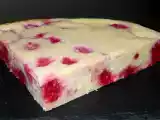 Recette Clafoutis aux petits-suisses, noix de coco et framboises