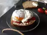 Recette Tartine tomates-chèvre-romarin et oeuf poché